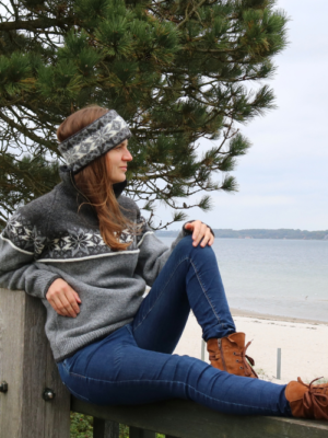 Norweger Wollpullover Solvik_Seitenprofil Strand