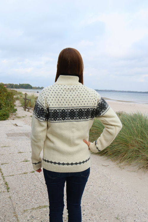Dagny – Norweger Strickjacke aus 100% Wolle