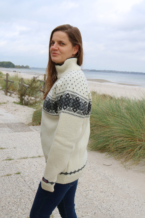 Dagny – Norweger Strickjacke aus 100% Wolle