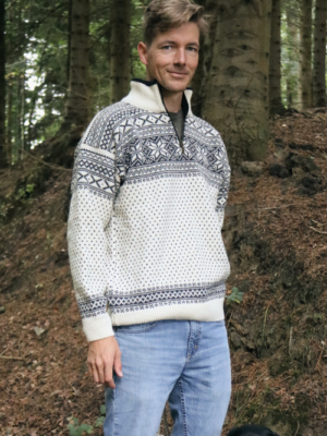 Morten – Norweger Pullover aus 100% Schurwolle Schneeflocken Muster Weiß